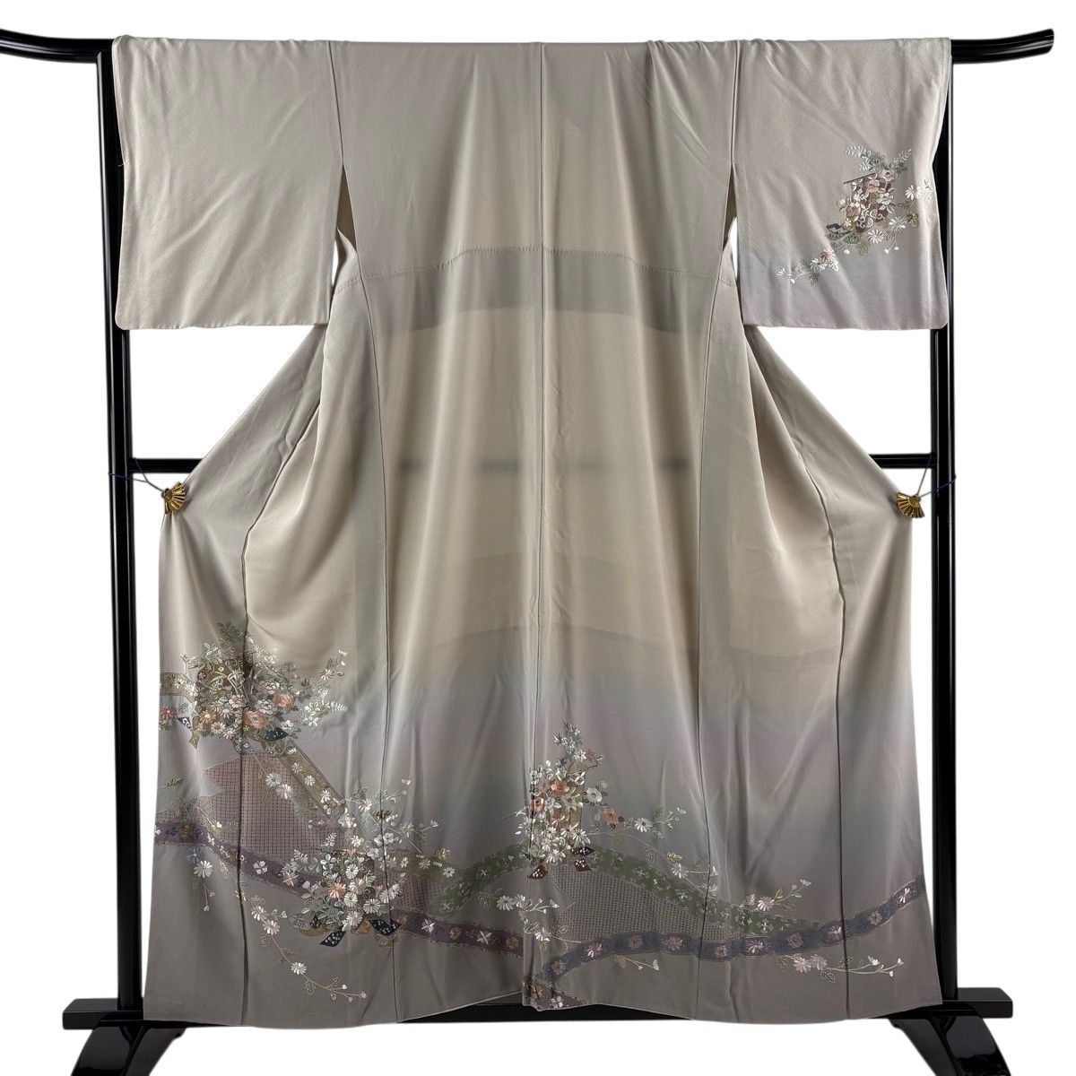 訪問着 身丈157cm 裄丈67cm M 袷 几帳 草花 刺繍 金糸 灰色 正絹 秀品 【中古】