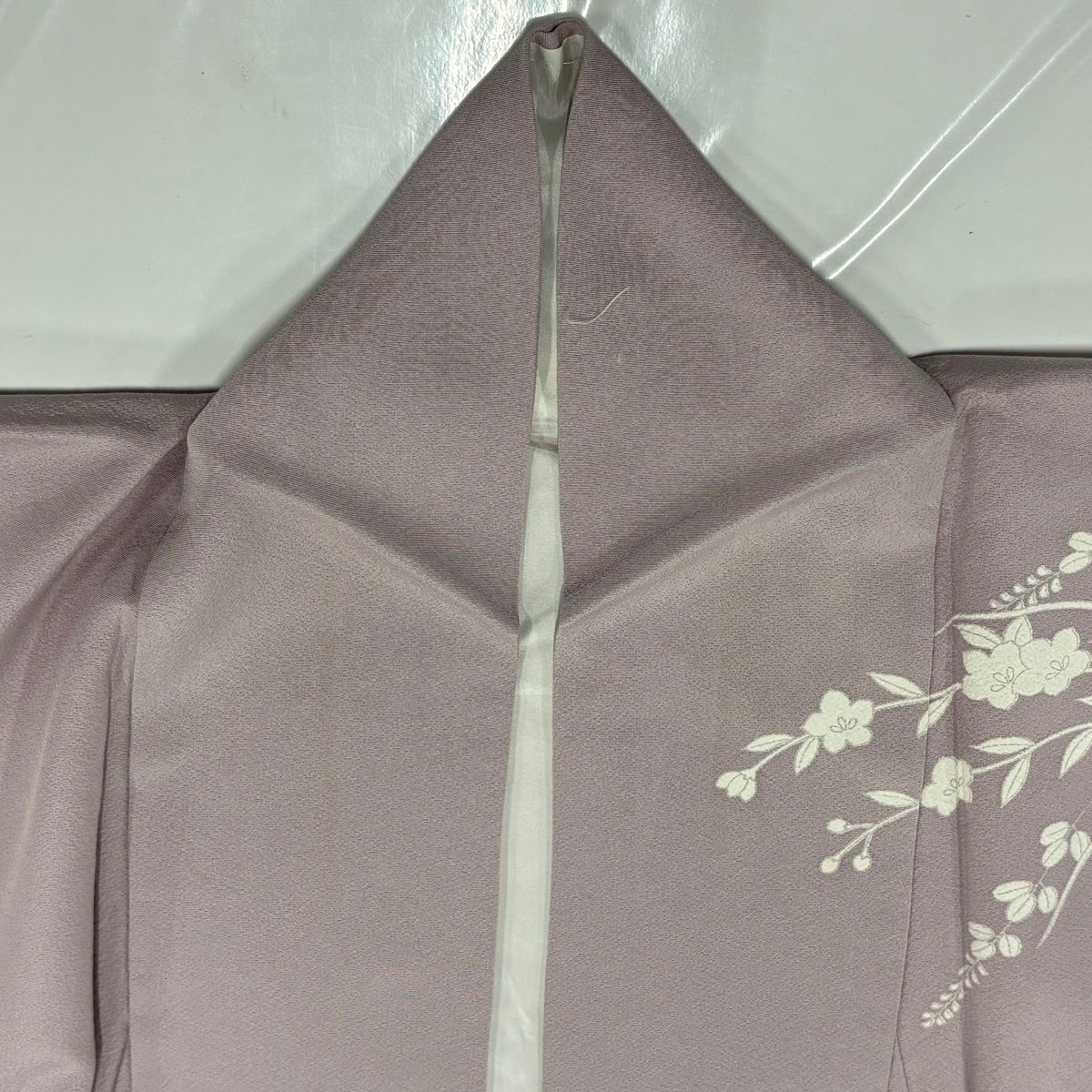 訪問着 身丈152.5cm 裄丈64cm M 袷 落款 枝花 草花 金彩 ぼかし 灰紫 正絹 秀品 【中古】 訪問着 身丈152.5cm 裄丈64cm M 袷 落款 枝花 草花 金彩 ぼかし 灰紫 正絹 秀品 【中古】