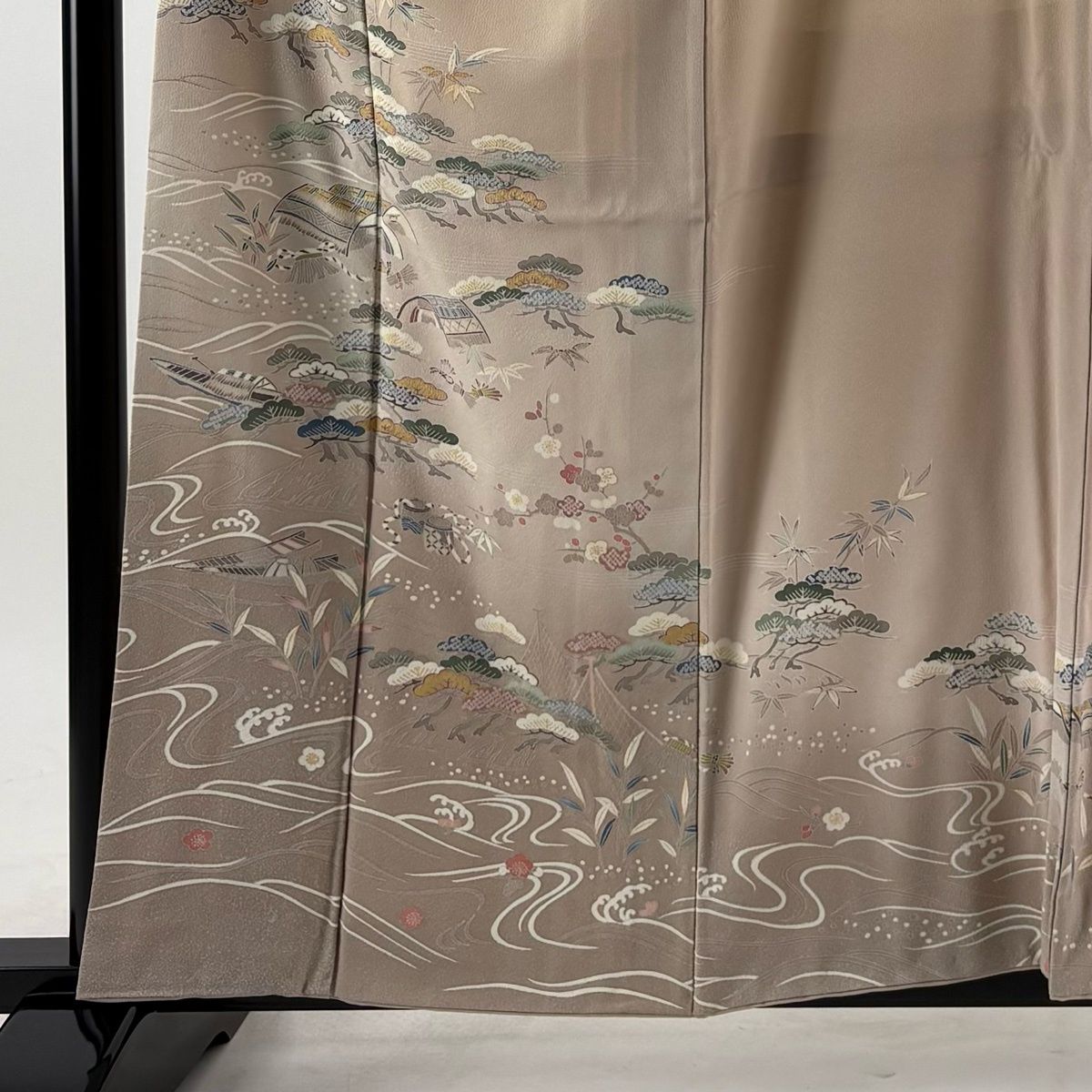 訪問着 身丈158.5cm 裄丈62.5cm S 袷 松竹梅 網干 ぼかし 灰茶 正絹 秀品 【中古】 訪問着 身丈158.5cm 裄丈62.5cm S 袷 松竹梅 網干 ぼかし 灰茶 正絹 秀品 【中古】