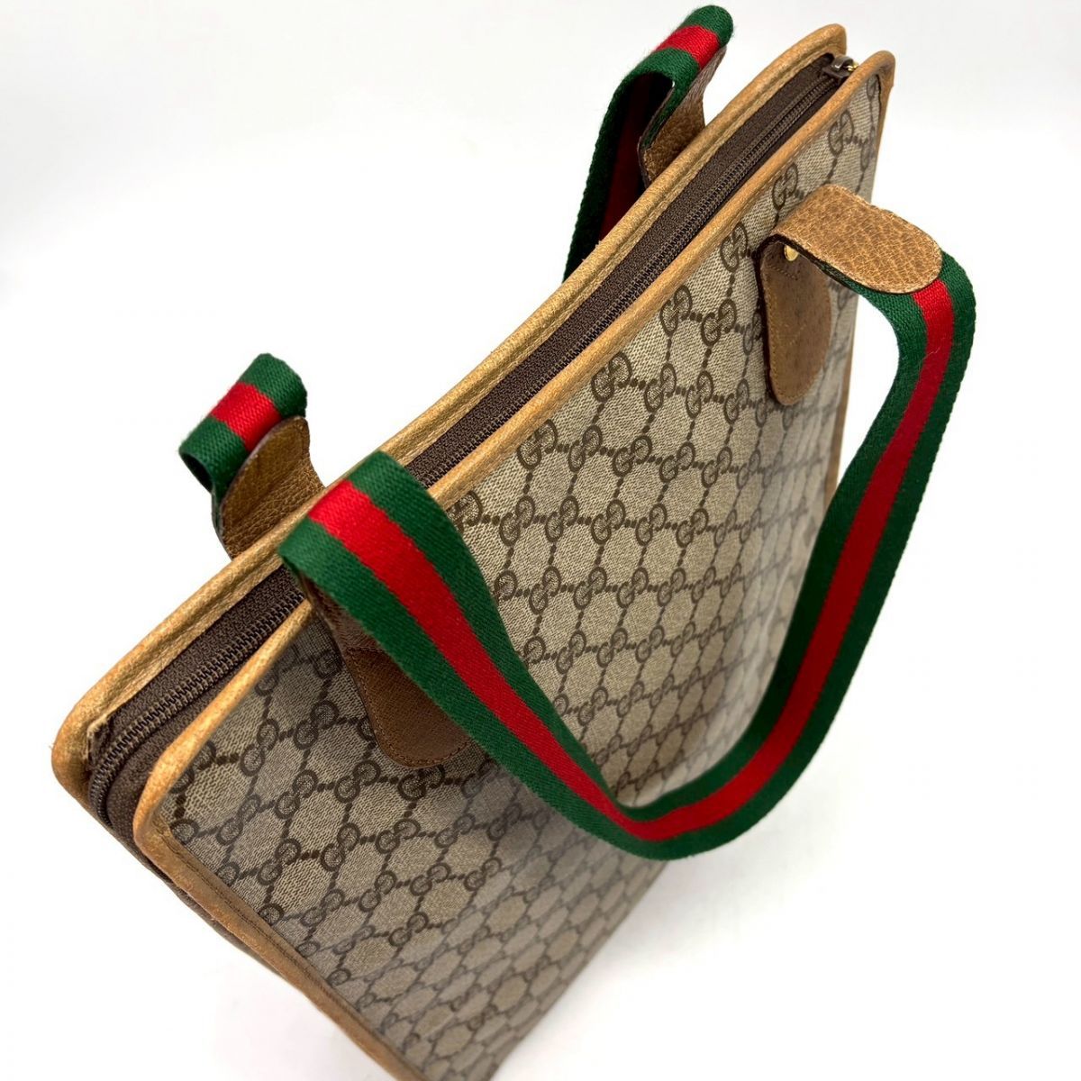 語れるヴィンテージを持つ】 GUCCI GGスプリーム シェリーライン