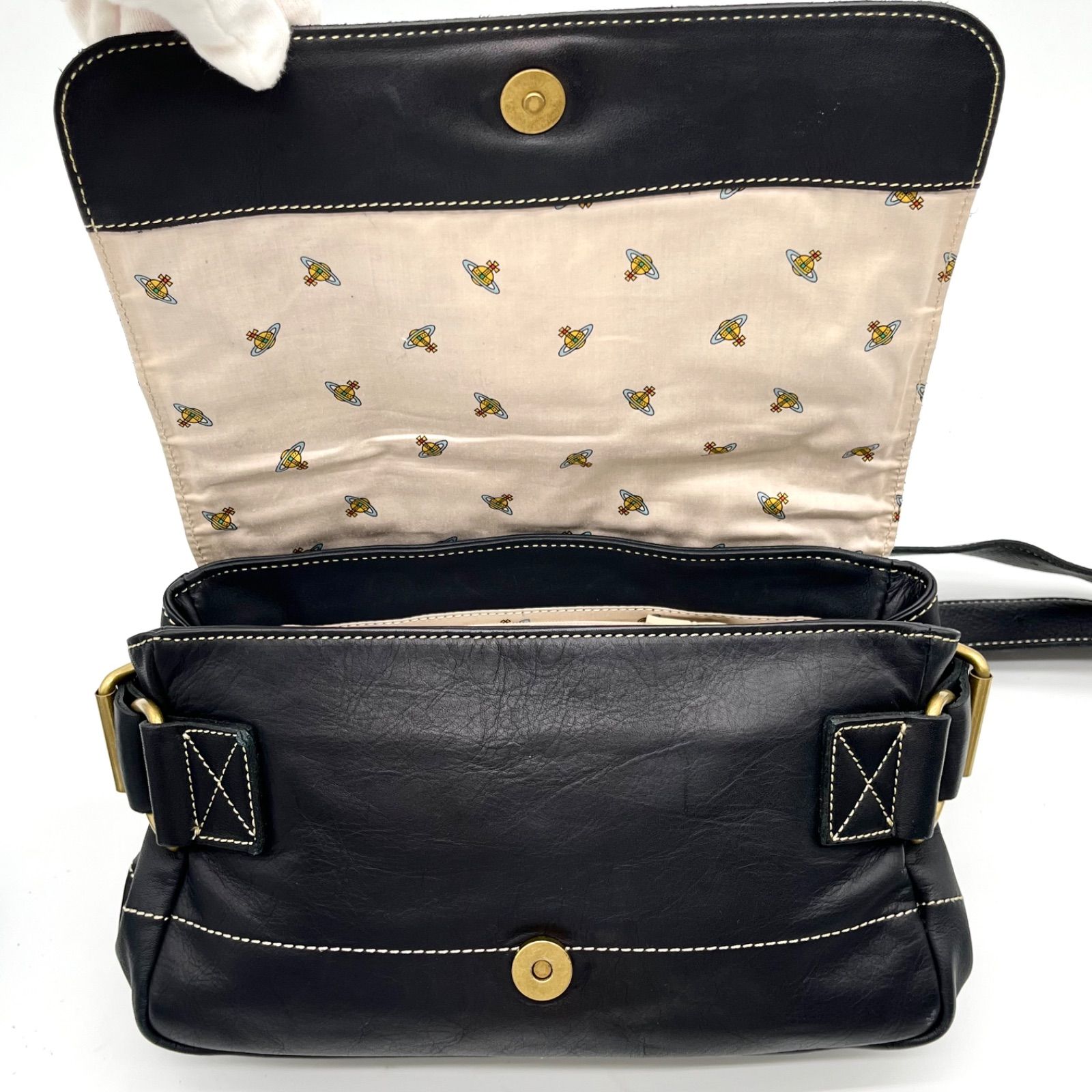 Vivieene Westwood ヴィヴィアンウエストウッド Accord アコード