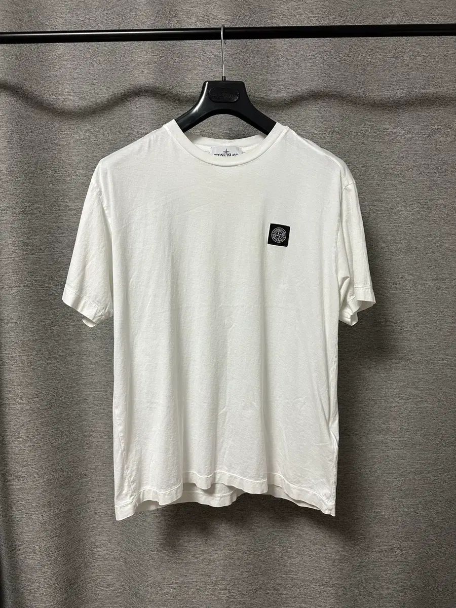 STONE ISLAND ストーンアイランド ロゴ パッチ 半袖 白 (XL)