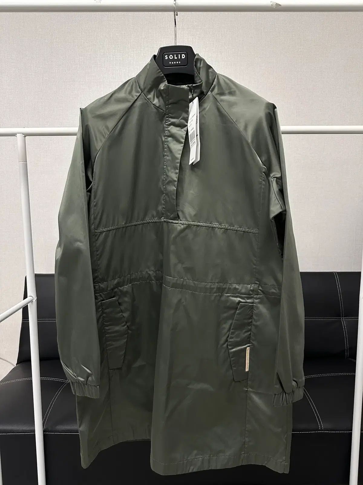 サイズ 85-90) DESCENTE GOLF(デサントゴルフ) カーキ レディース ONE PIECE ジャケット 新品