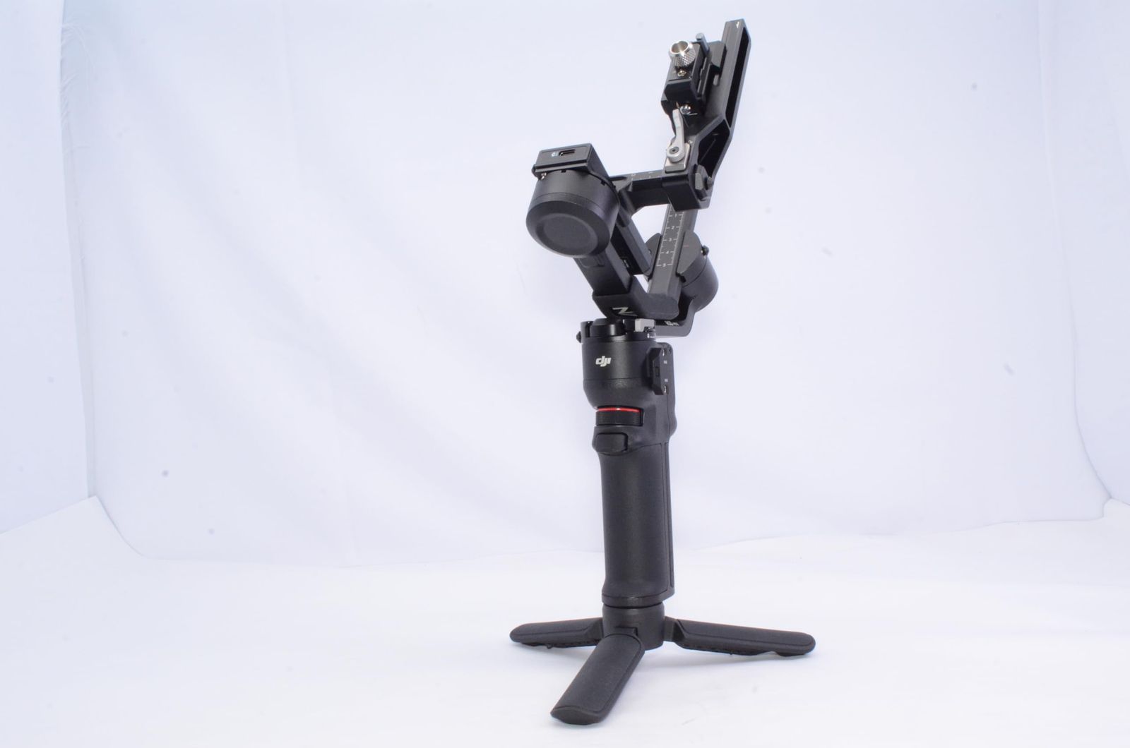 DJI RS 3 Mini 3軸ジンバル軽量スタビライザー ビデオカメラサポート(Canon/Sony/Panasonic/Nikon/Fujifilm向け) ジンバルカメラ 積載量（試験値）2 kg Bluetoothシャッター制御 縦向き撮影ネイティブ対応