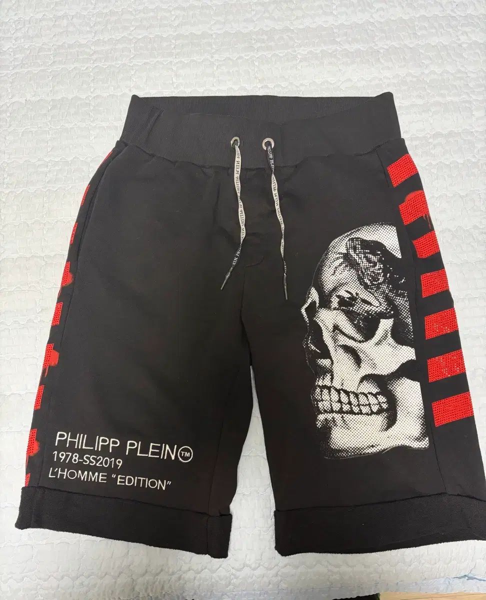 PHILIPP PLEIN(フィリッププレイン) スカル POINT 1978-SS2019 バミューダパンツ XL