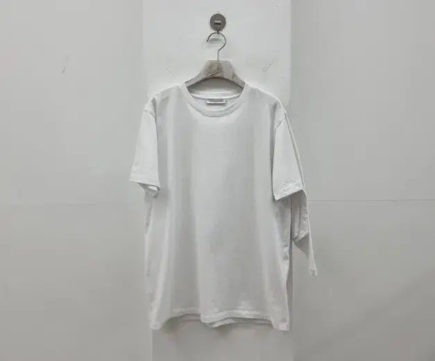J W ANDERSON ジョナサン・アンド・アンダーソン