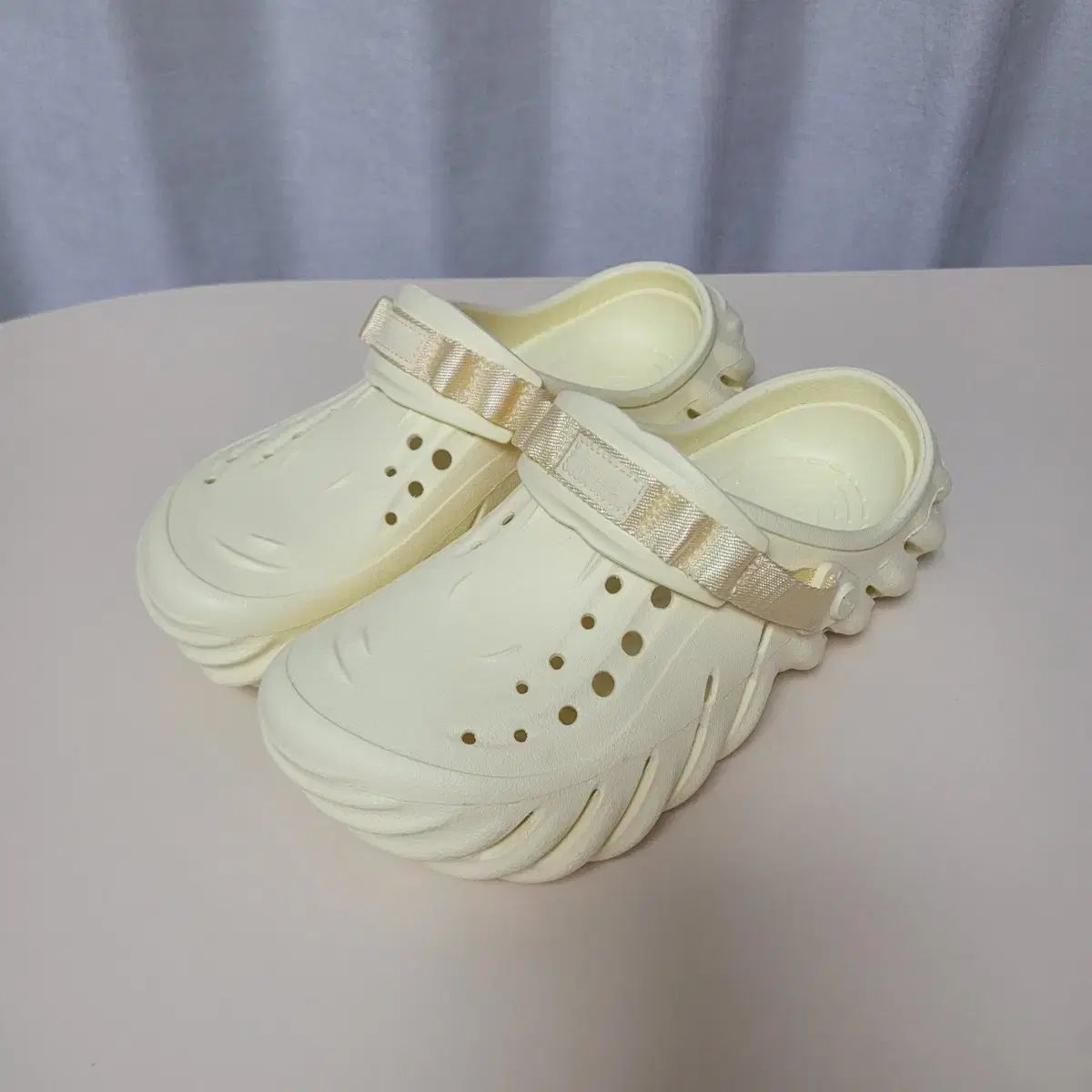 クロックス エコークロッグ Buttercream 270 (m9/w11) 7,982円
