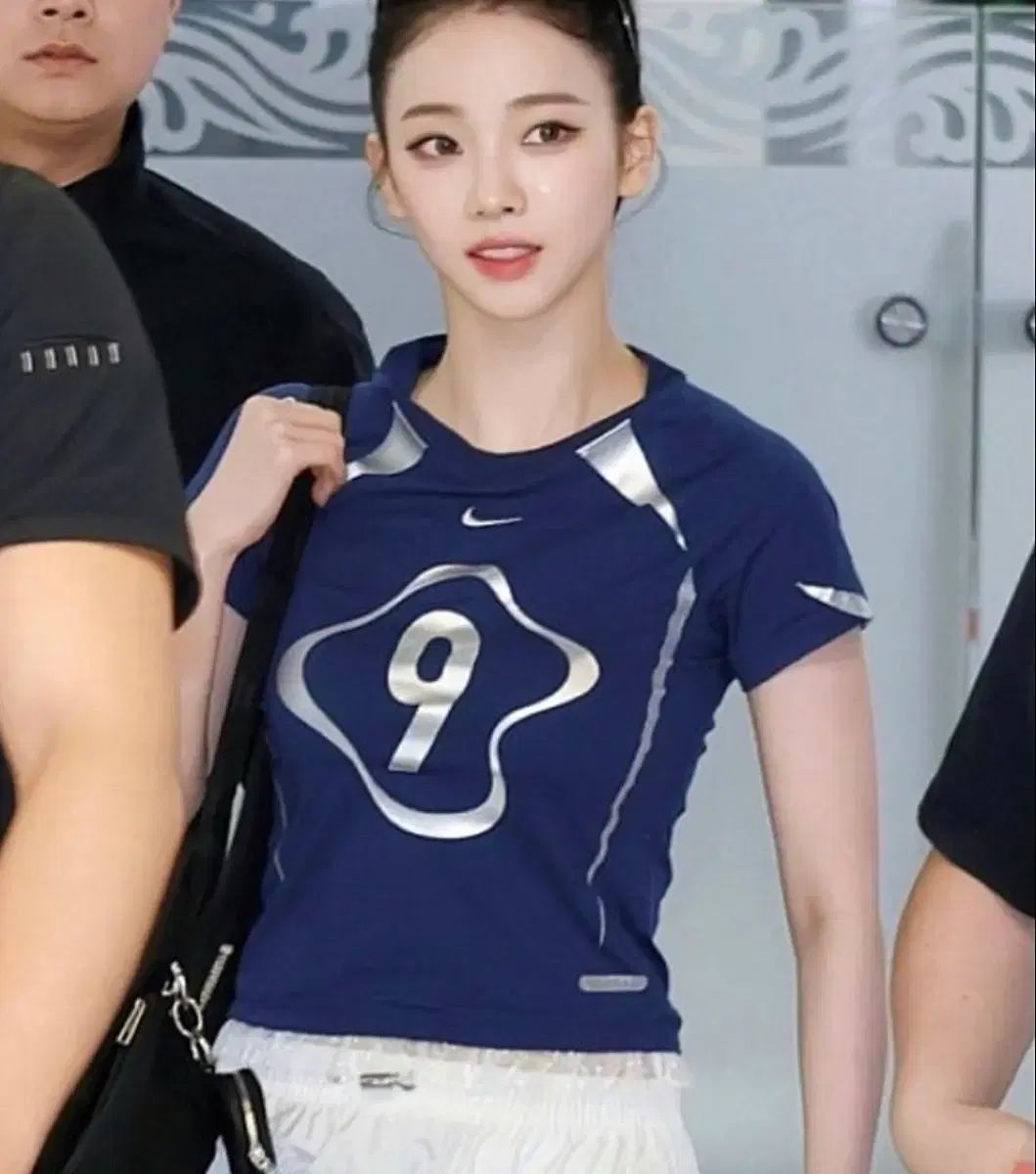 カリナ NIKE 半袖T