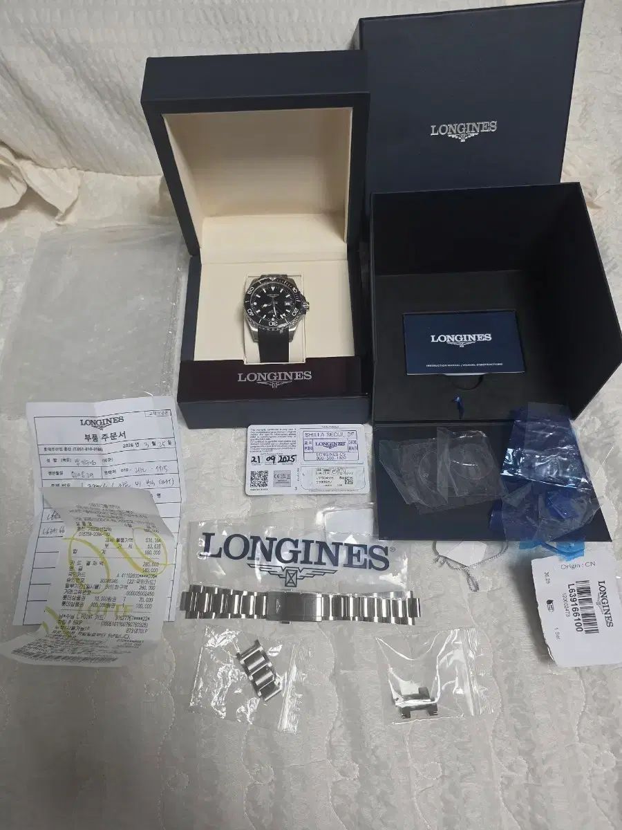 LONGINES ロンジンのGMT 41ミリ ほぼ新品 (正規品 ラバーバンド 正規品バックル 含む) 出品