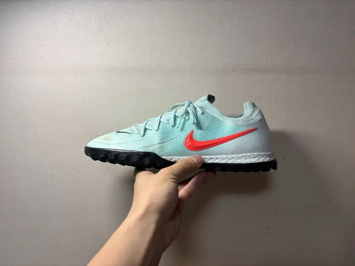 270 NIKE リアクト FANTOM GX2 プロ TF サッカーシューズ