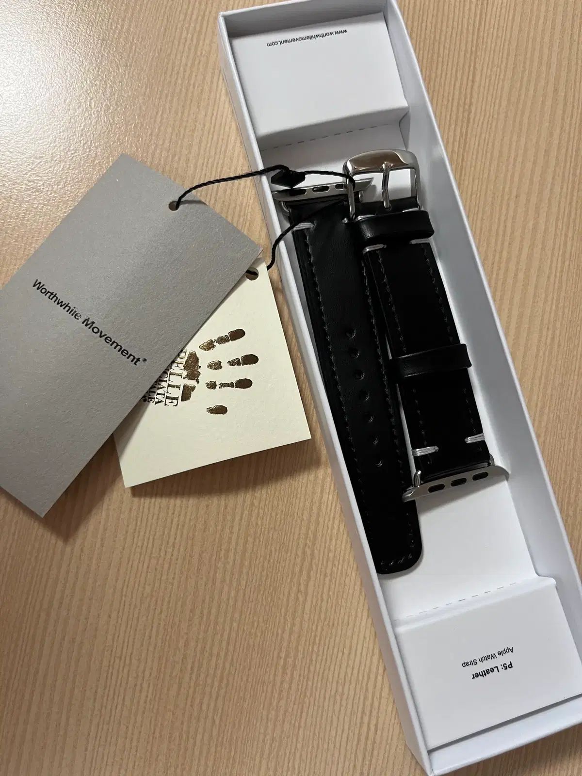 ワースワイルムーブメント apple watch ストラップ 44-46
