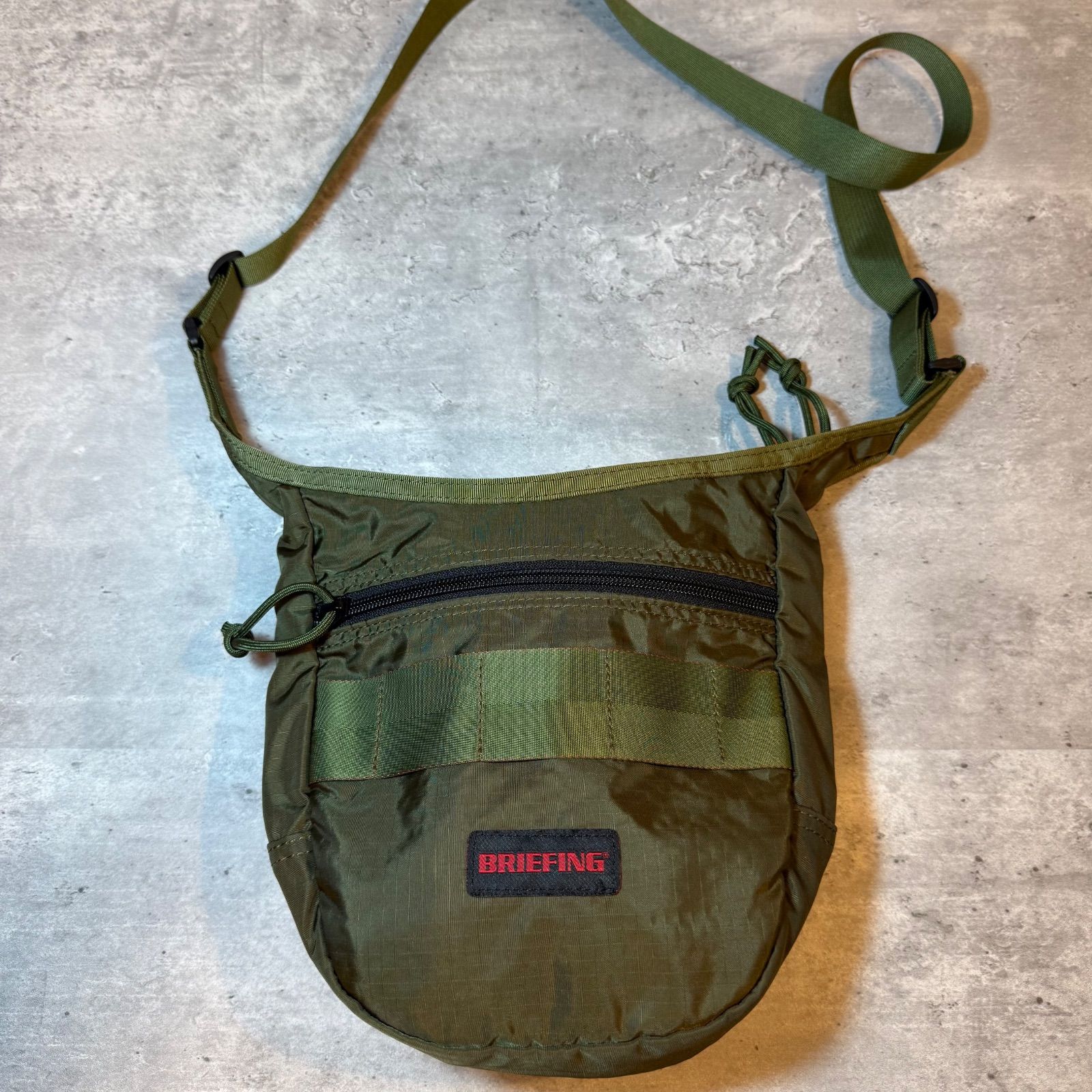 BRIEFING ショルダーバッグ カーキ ナイロン ミニショルダー クロス