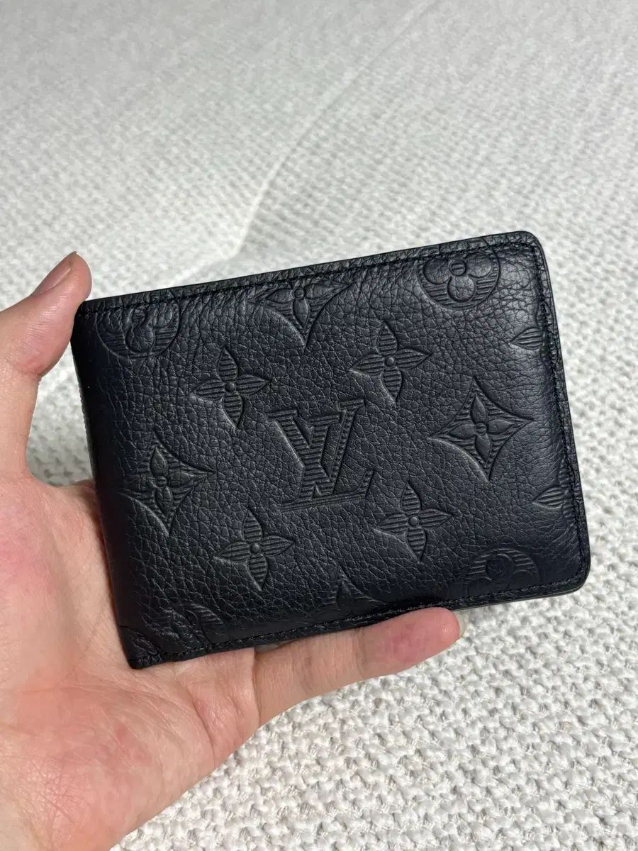 正規品 Louis Vuitton ルイヴィトン モノグラム シャドウ 二つ折り財布 マルチウォレット ブラック
