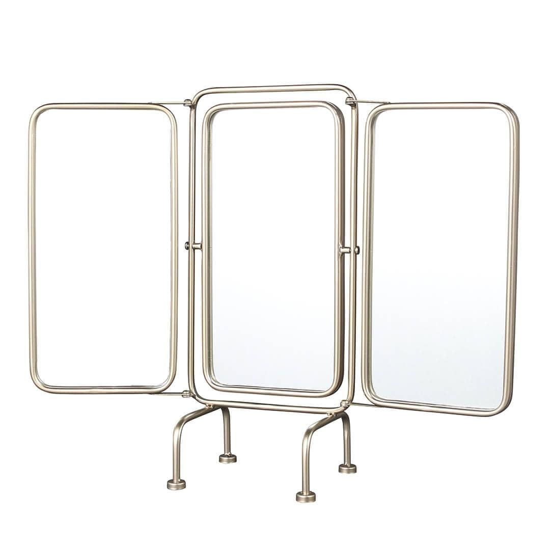 新着商品 ダルトン(Dulton) 3面鏡 ミラー 卓上 開き時：高さ465mm 幅585mm 奥行165mm 折りたたみ時：高さ465mm 幅215mm 奥行165mm RNJ-0901 TABLETOP 3 SIDED MIRROR