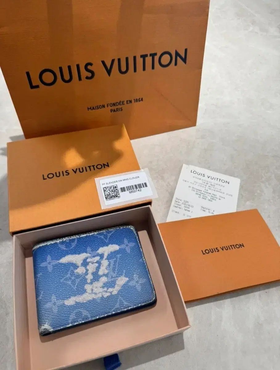 Louis Vuitton クラウド 二つ折り財布