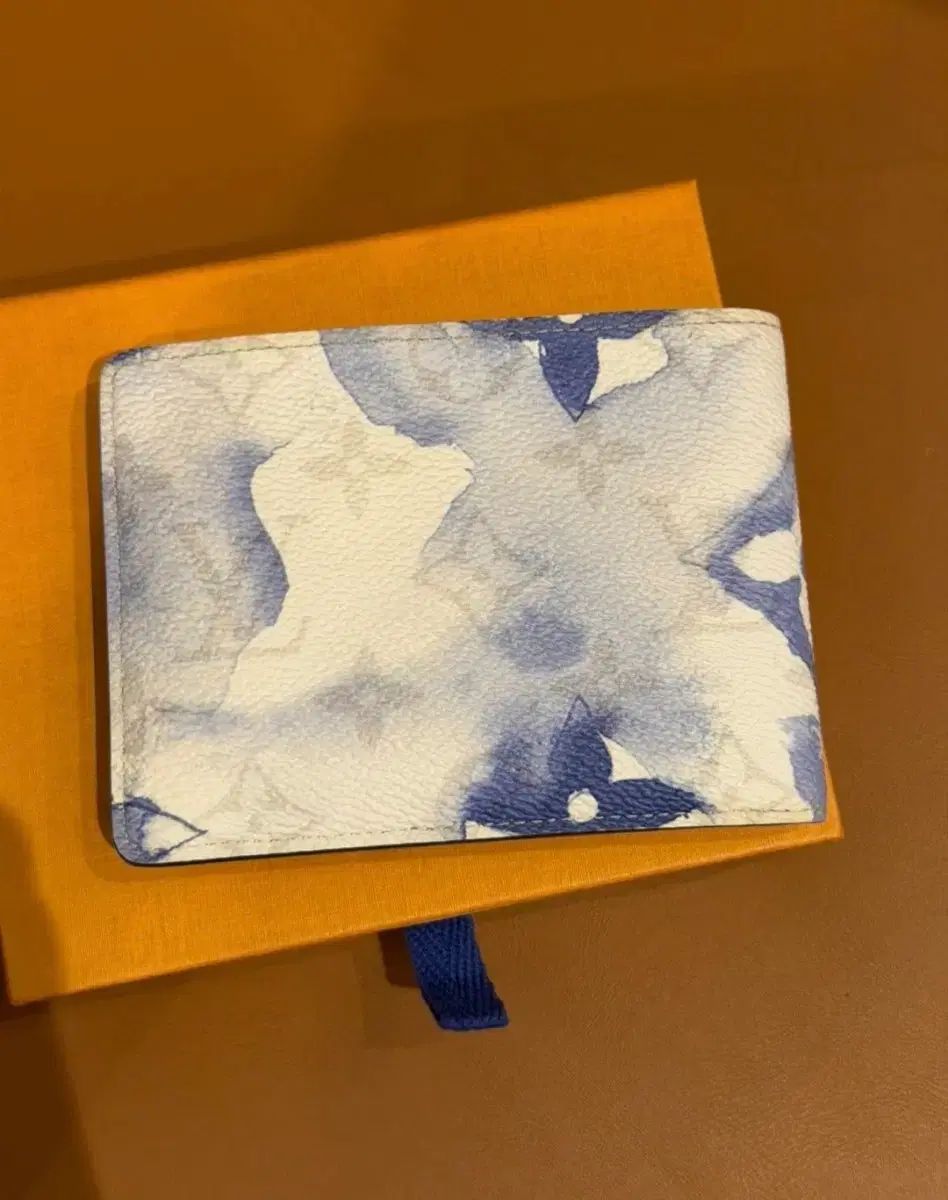 Louis Vuitton ウォーターCOLOR 二つ折り財布