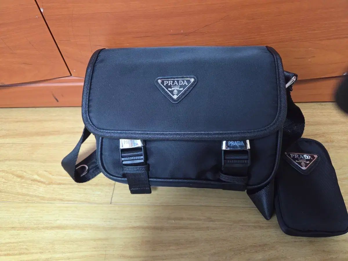 PRADA クロス バッグ