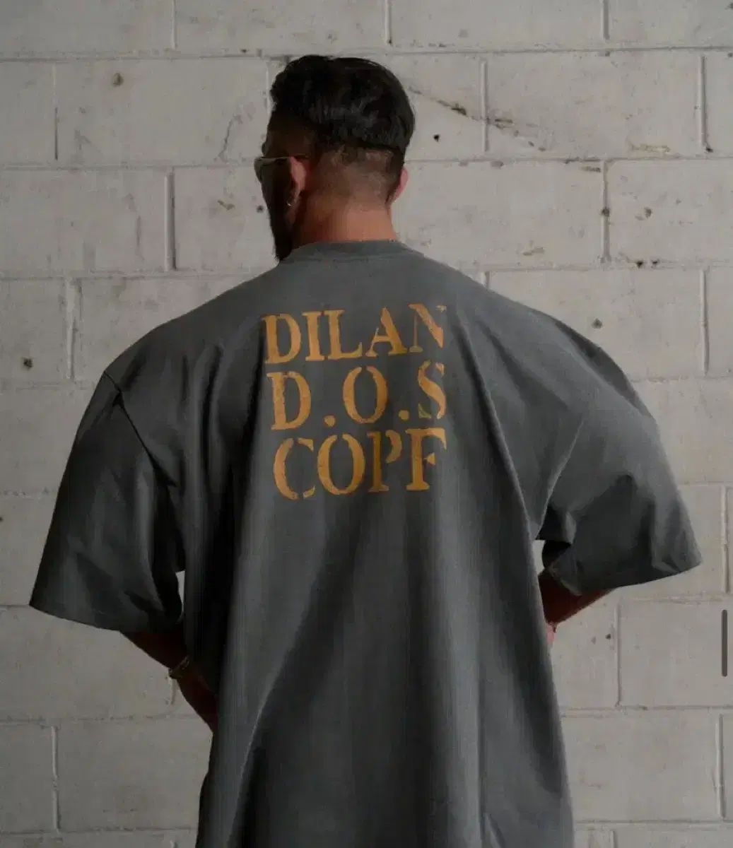 ディラン・ドスコープ D-copf PIGMENT ピグメント オーバーサイズ Tシャツ 出品 圧倒 BORN TO WIN FREEDOM