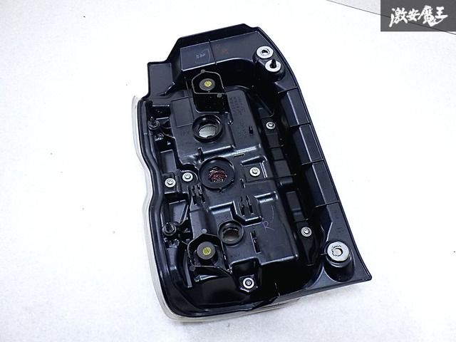 割れ無し】スズキ 純正 MR52S MR92S ハスラー テールライト レンズ 右