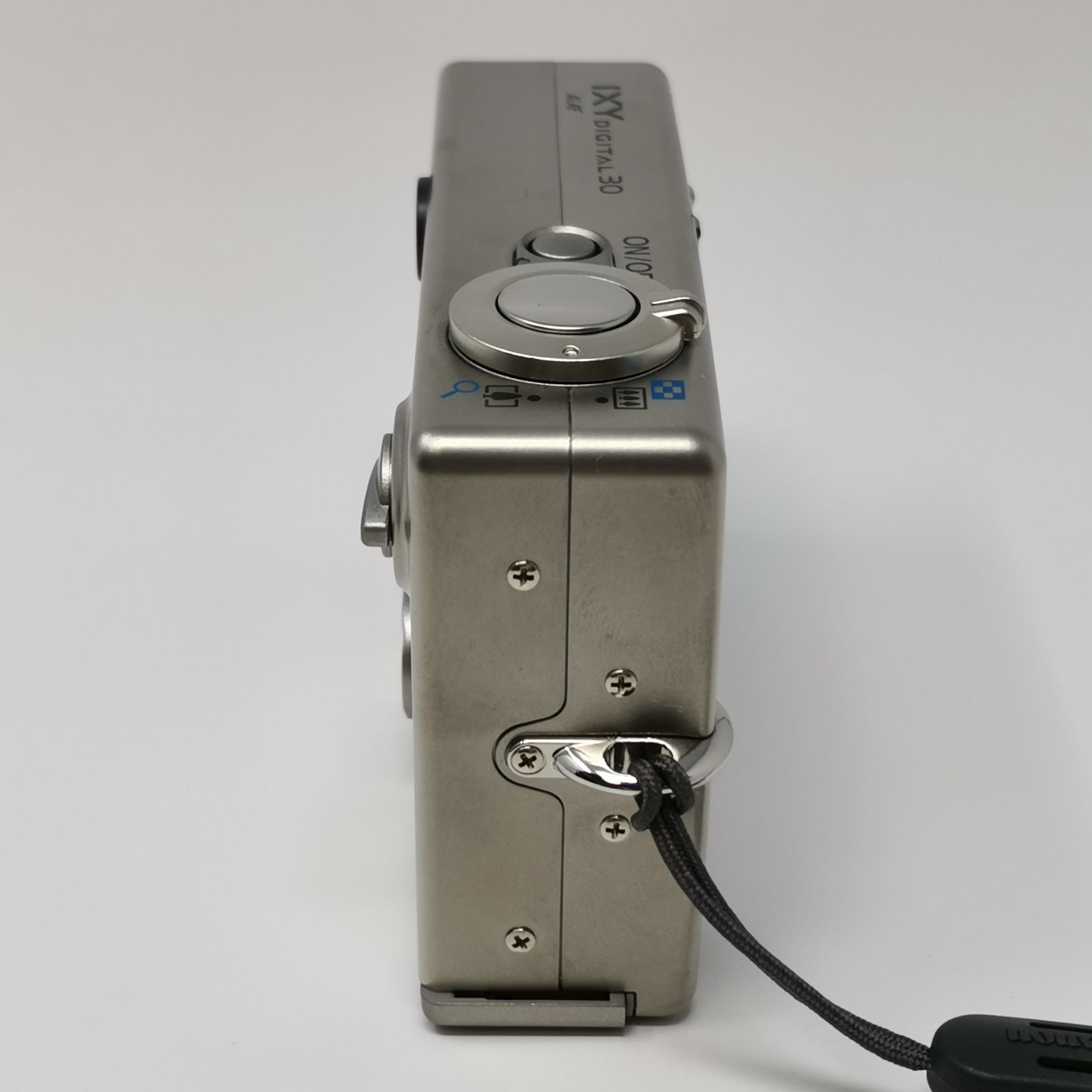Canon IXY DIGITAL 30 PC1035 カメラ コンデジ シルバー ジャンク SD 