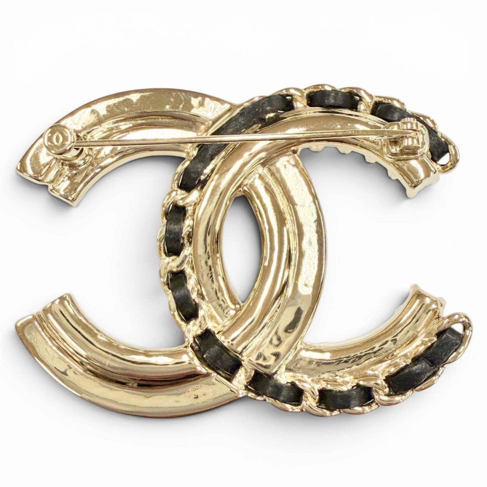 極美品△CHANEL シャネル B23V AB8609 ココマーク レザー ライン 