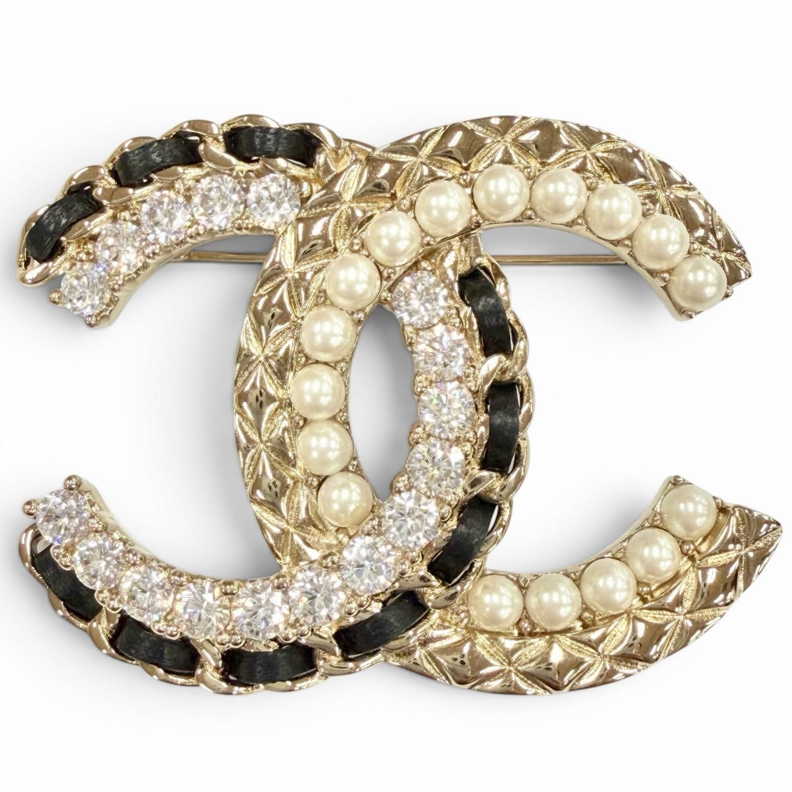 極美品△CHANEL シャネル B23V AB8609 ココマーク レザー ライン 