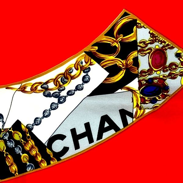CHANEL シャネル スカーフ ココマーク ダブルCロゴ ジュエリー柄 宝石