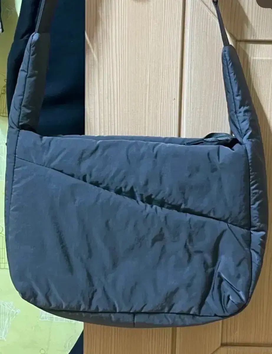 Hatchingroom パデッド バッグ