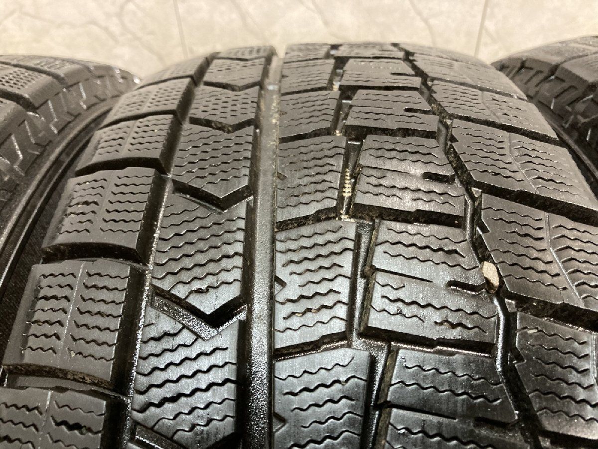 DUNLOP WINTER MAXX WM02 215/65R16 16インチ スタッドレス 4本 22年製 バリ溝 アルファード ヴェルファイア エルグランド等　(KTP099)