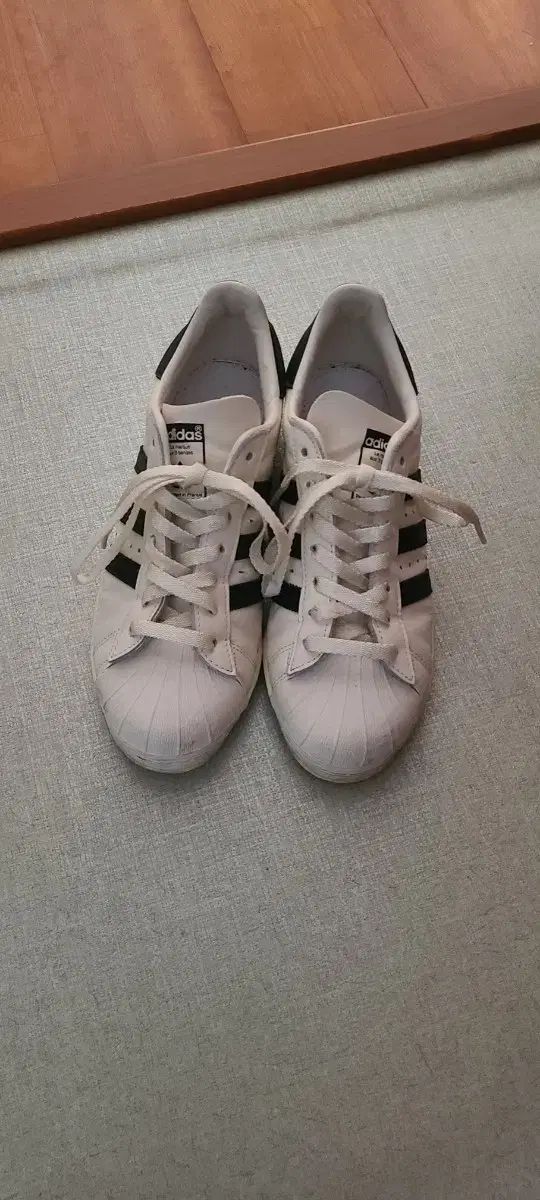 SUPERSTAR 275