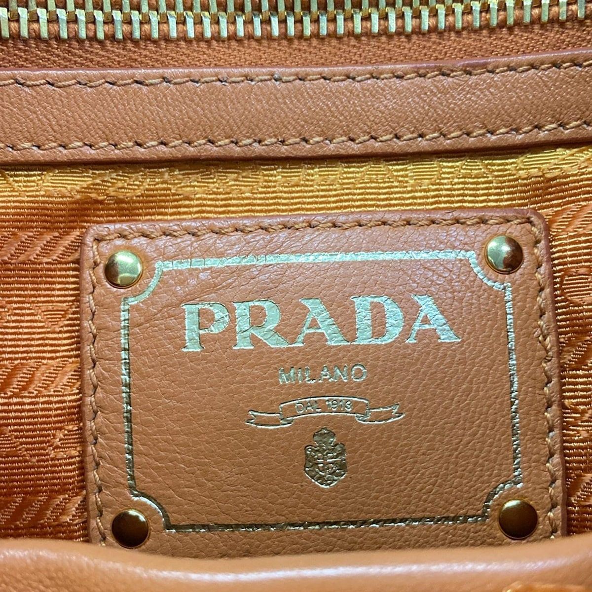 PRADA(プラダ) トートバッグ ロゴジャガード オレンジ×ベージュ 革タグ 