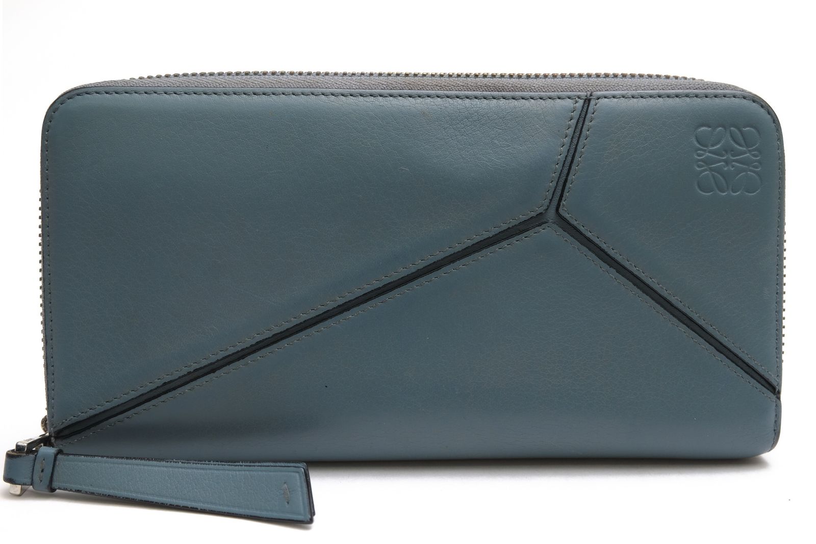 ロエベ／LOEWE 長財布 財布 ウォレット レディース 女性 女性用 レザー 革 本革 ライトブルー 水色 Puzzle Zip Around Wallet 小銭入れあり ラウンドジップ ラウンドファスナー