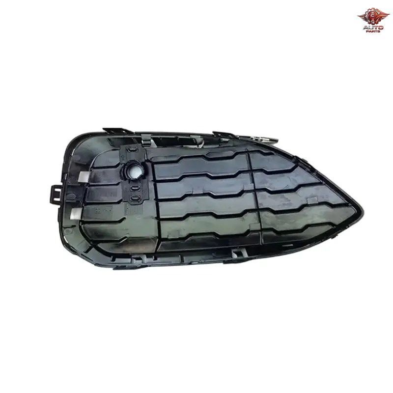 BMW 1シリーズ F20 F21 LCI 2014-2019 フロントバンパー フォグランプ グリルカバー フォグライト グリル 部品番号 51118068605 右側