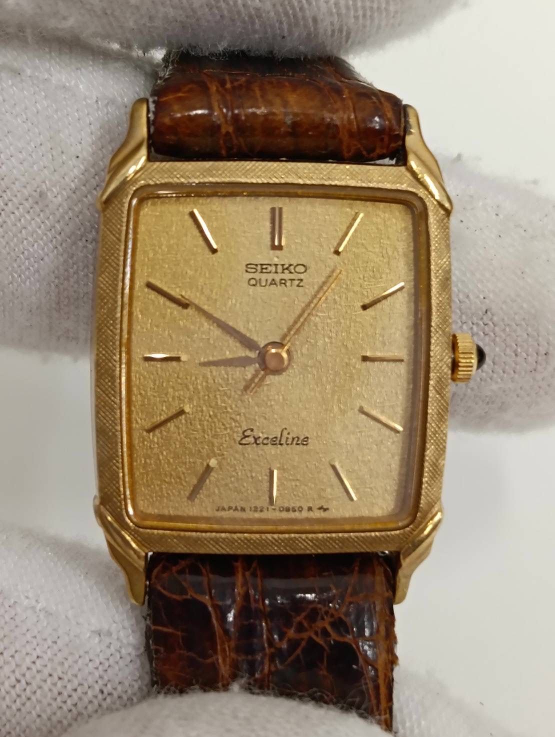 【中古品】 SEIKOセイコー EXCELINEエクセリーヌ 腕時計 1221-5660 クオーツ ゴールド×茶ブラウンベルト ステンレス 時計 現状品