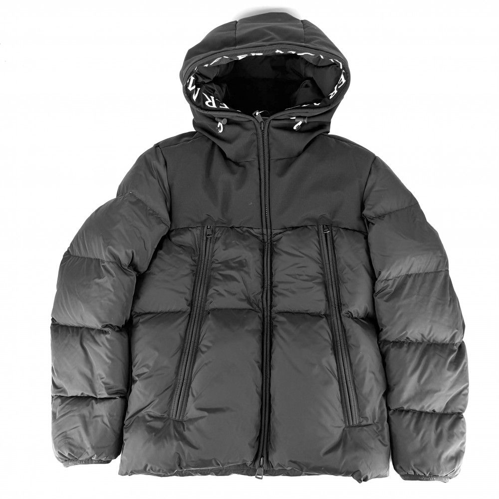 正規店購入　美品！モンクレールGIUBBOTTO /MONCLER モンクレール ダウンジャケット メンズ MONTCLAR GIUBBOTTO アウター