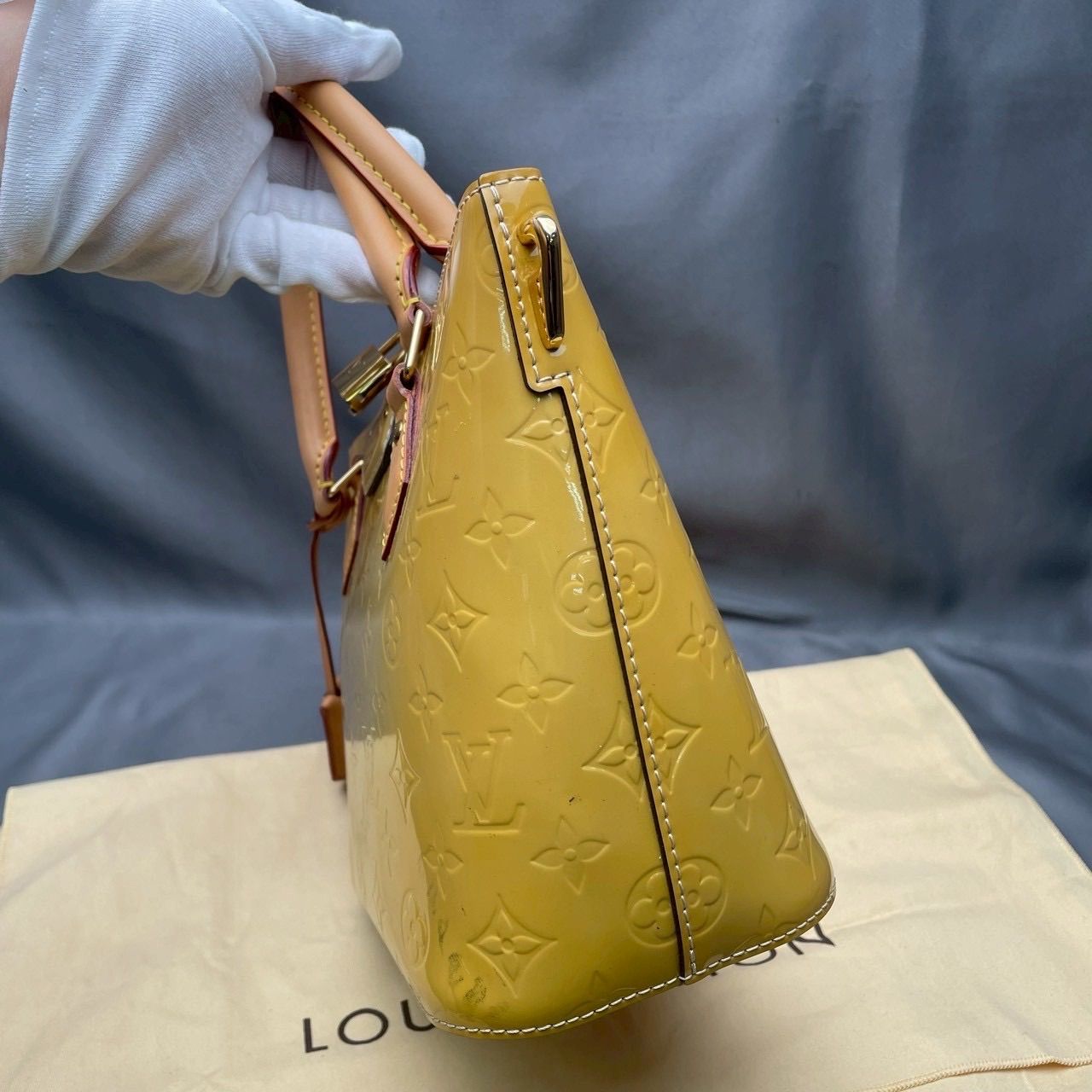 m348 ルイヴィトン LOUIS VUITTON モノグラム ヴェルニ モンテベロPM 