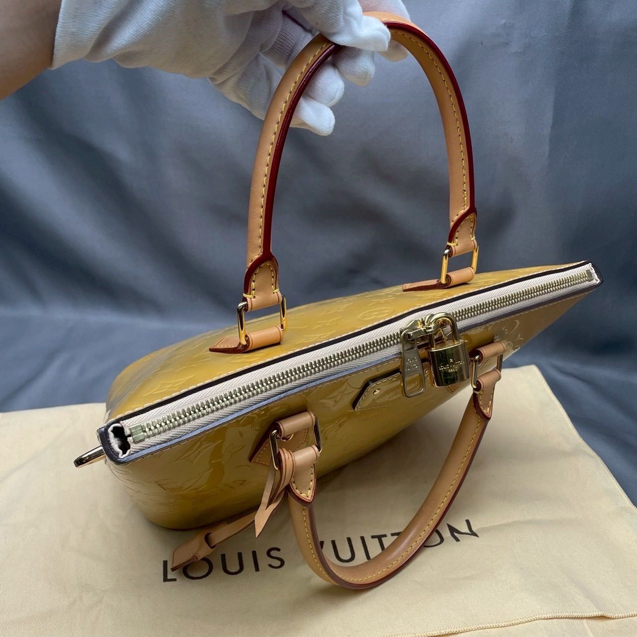 m348 ルイヴィトン LOUIS VUITTON モノグラム ヴェルニ モンテベロPM 