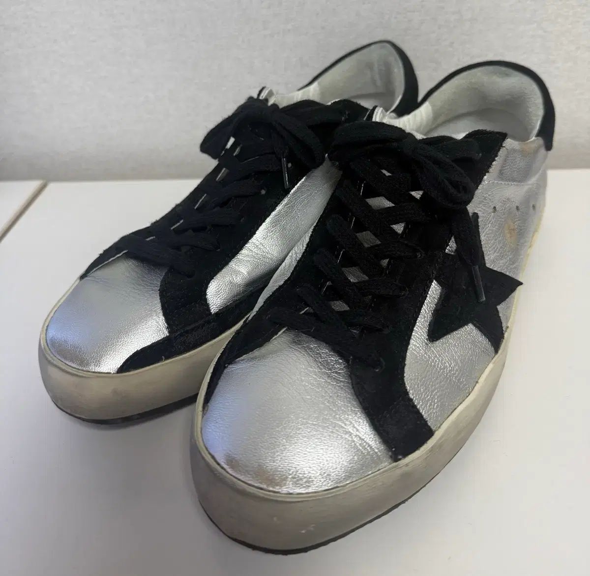 GOLDEN GOOSE ゴールデングース SuperStar シルバー ブラック 270 20,535円