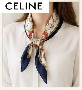 【M】CELINE セリーヌ シルク大判スカーフ 紋章柄 66cm/mo-A-208-5558-6.2/スタイリング/アクセント/正規品/本物/アイボリー系ベース/上品/カラーリング