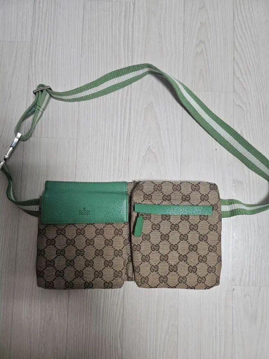 グッチ GG キャンバス ベルトバッグ ヒップバッグ
