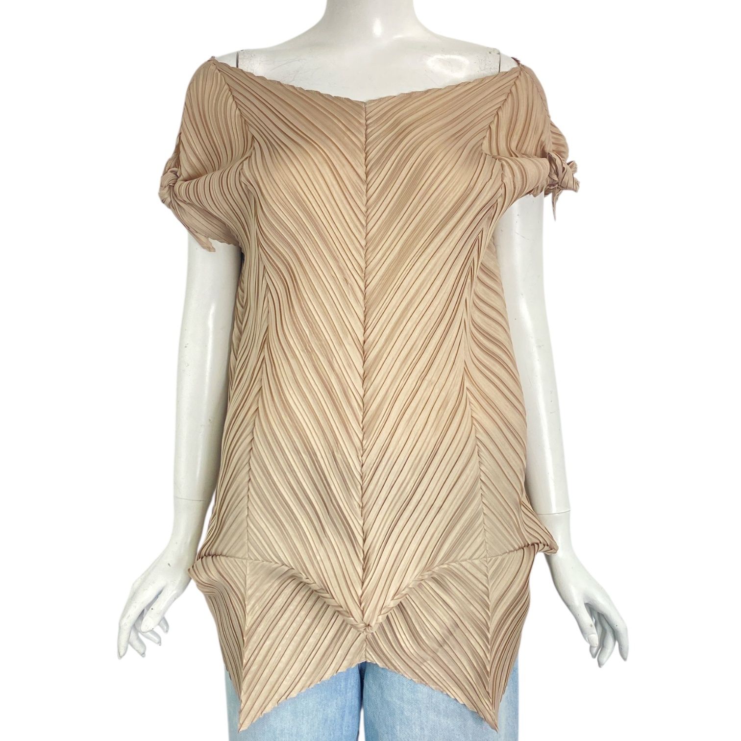 新品同様 ISSEY MIYAKE イッセイミヤケ PLEATS PLEASE プリーツプリーズ トップス 変形 立体デザイン ブラウン サイズ2