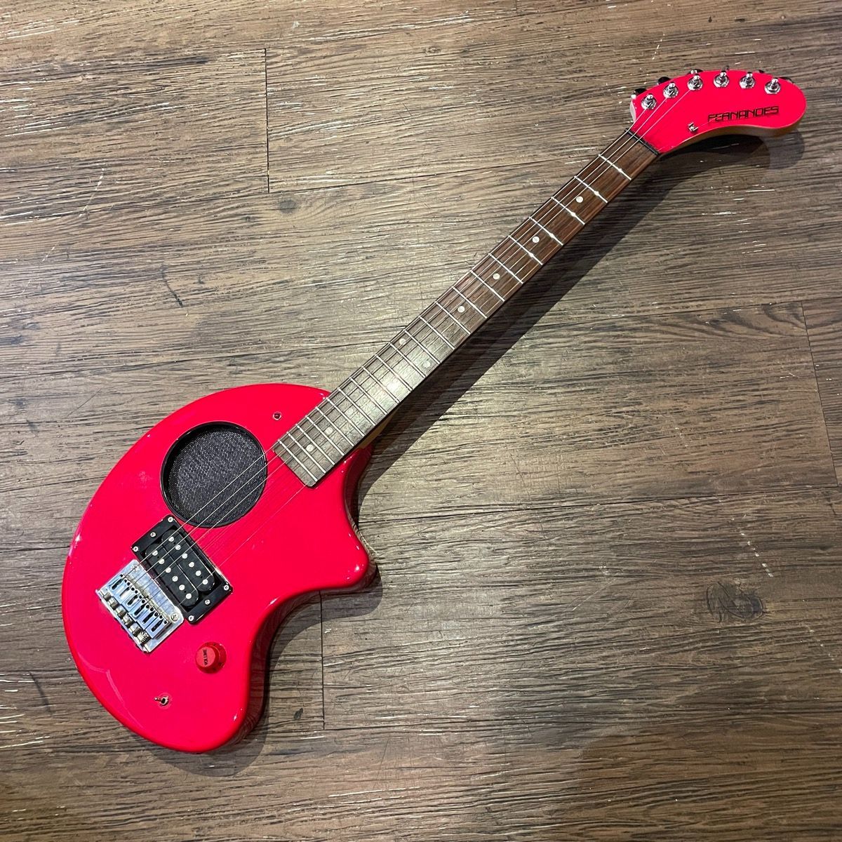 Fernandes ZO-3 Electric Guitar アンプ内蔵 エレキギター