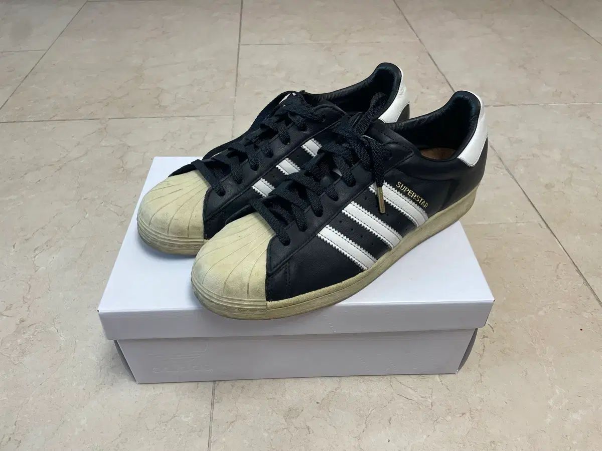 295 アディダス SuperStar プレミアム ブラック