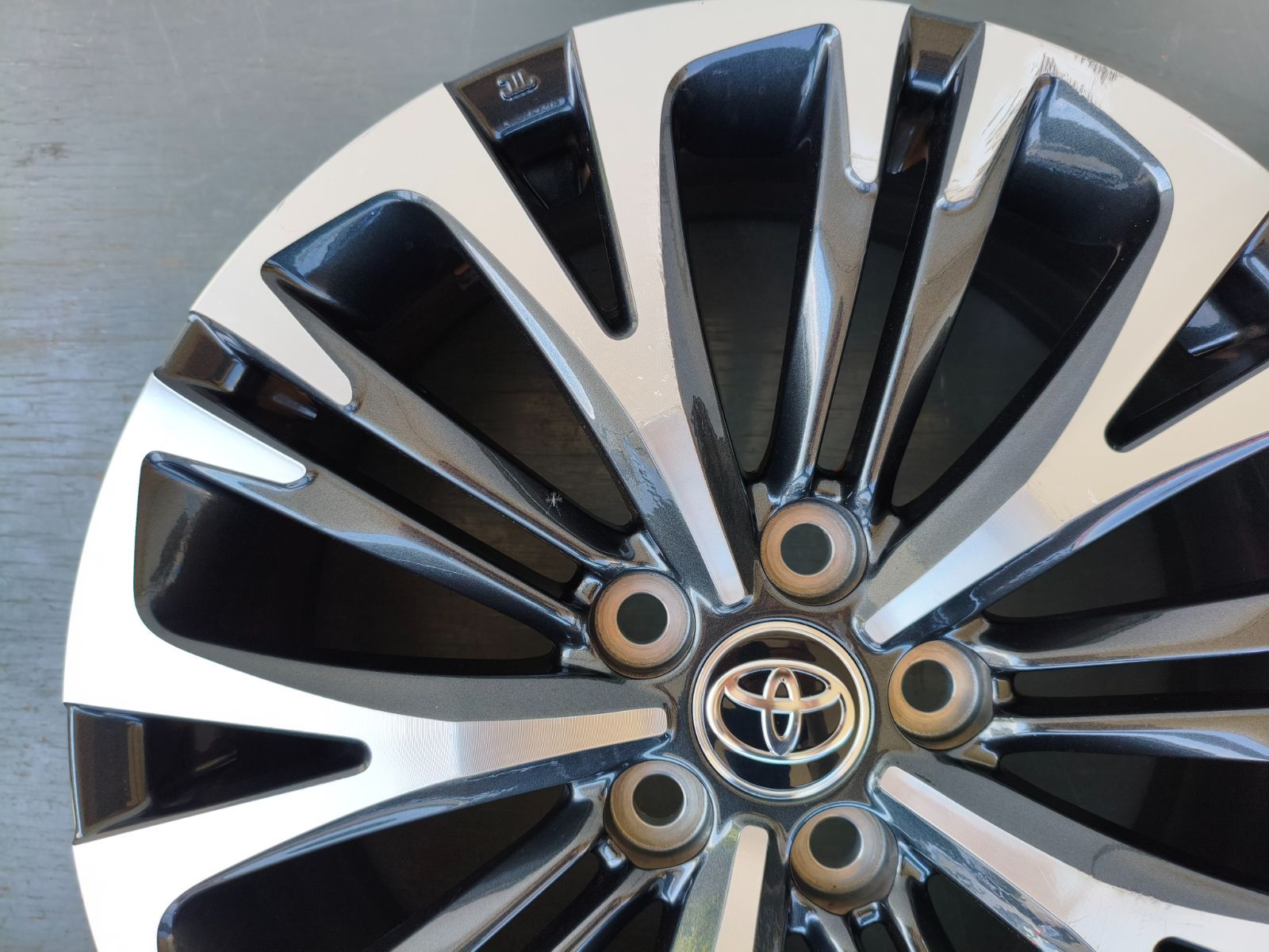 TOYOTA YARIS CROSS トヨタ ヤリスクロス MXPJ10 MXPB10 純正 ホイール 