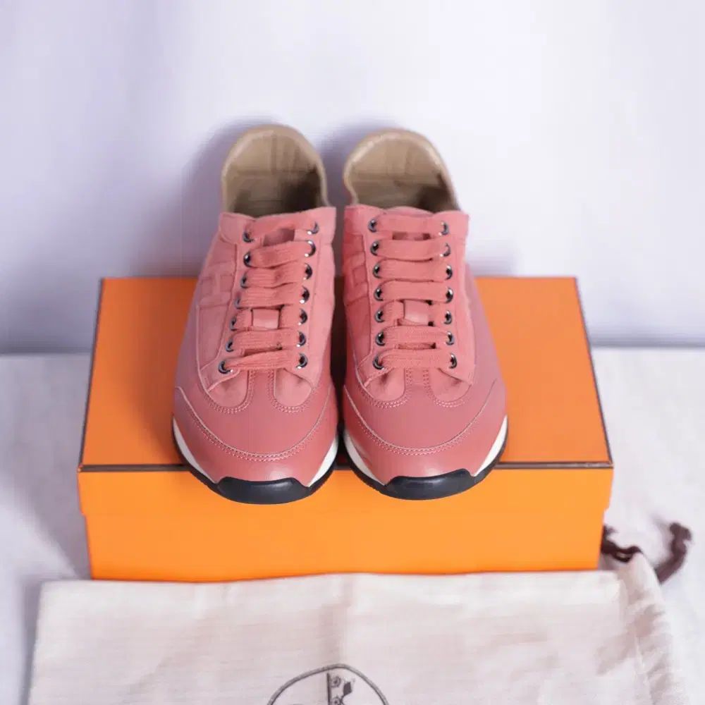 Hermes H トレイルスニーカー ローズピンク