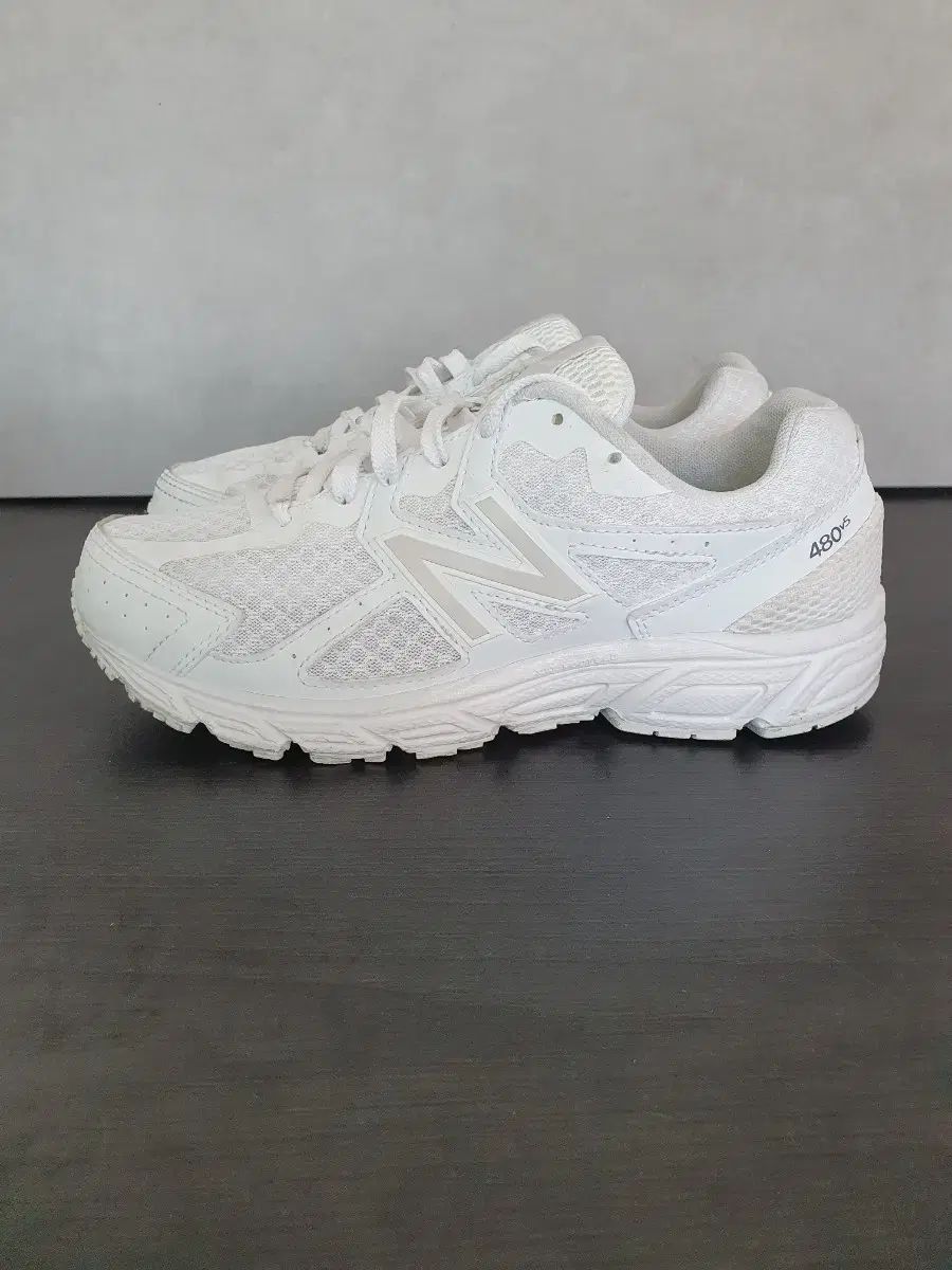 ニューバランス 480v5 白 (230)
