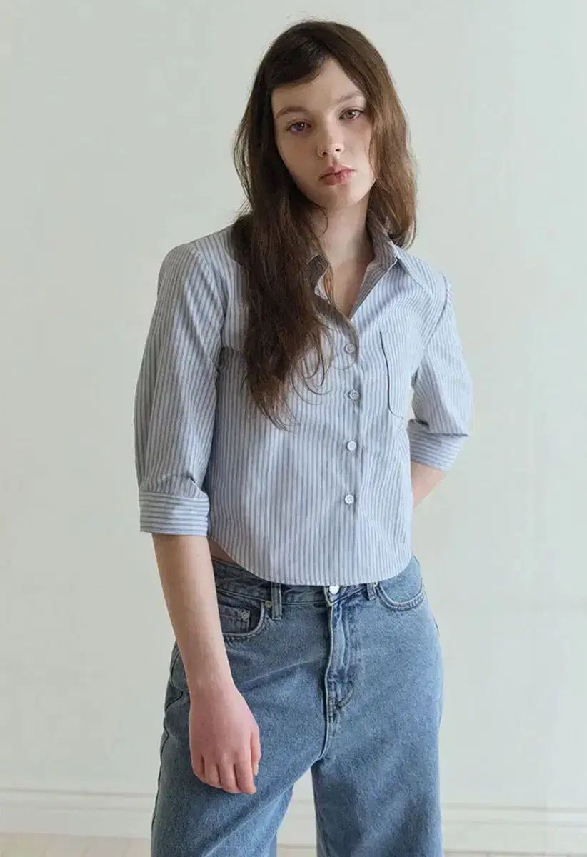 新品:即納 リリーコーツ エット クロップドシャツ ストライプ m