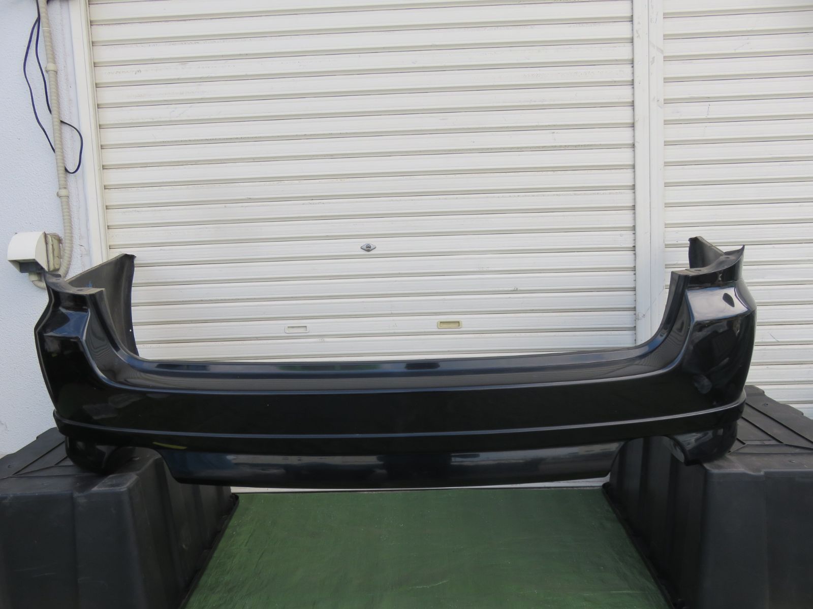 LK1473* レガシィ/ワゴン BP5/後期 リアバンパー スポイラー マフラー2本出し /純正 57704AG040 32Jブラックパール /BPE　※小傷