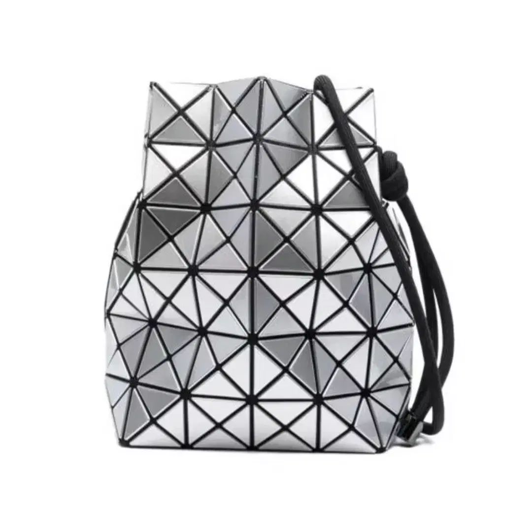 BAO BAO ISSEY MIYAKE バオバオイッセイミヤケ リングバッグ シルバー