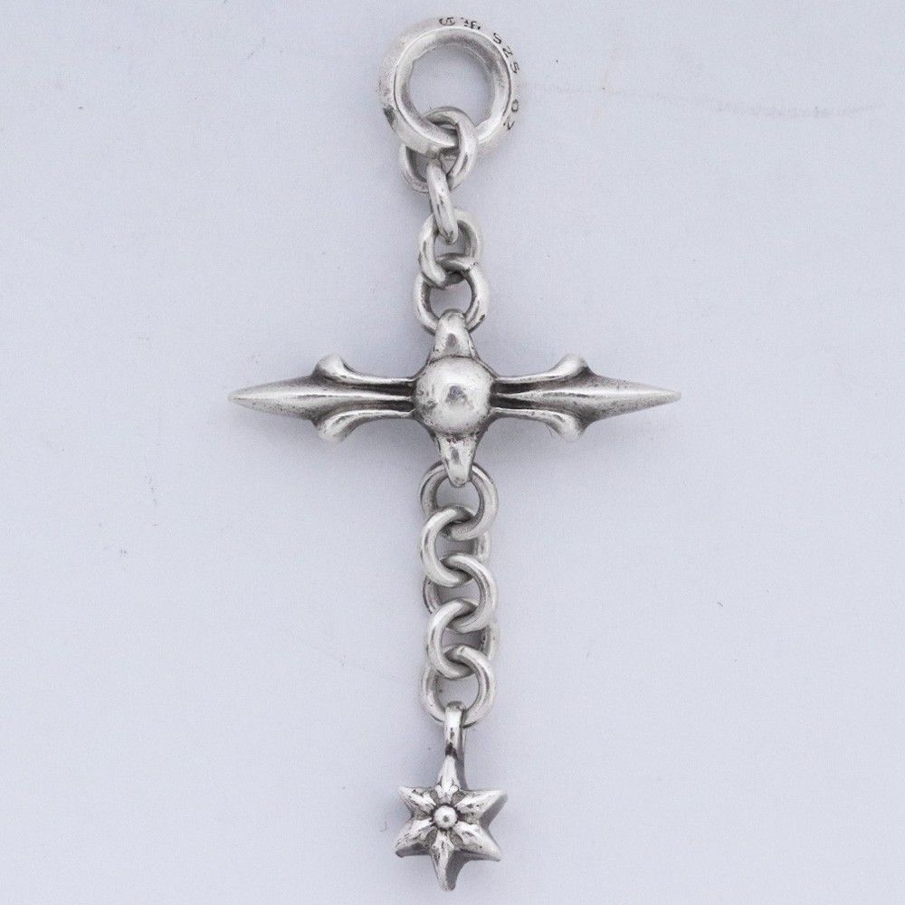 CHROME HEARTS ローリー クロス チャーム シルバー